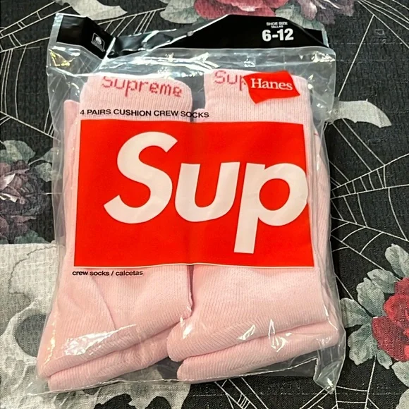NWT 2021 SUPREME NEW YORK x HANES PINK/RED 4-PACK SEALED
